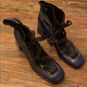 Booties neoprene great sole NEW